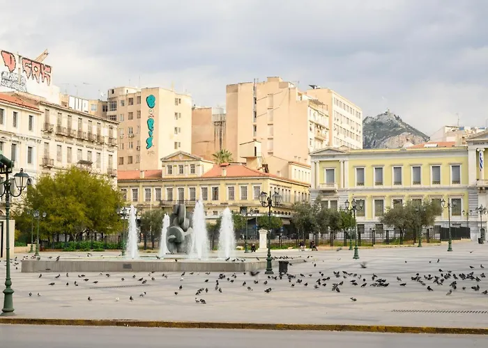 Central Luxurious Athens Suites- Walk To Acropolis - By Good Life Suites